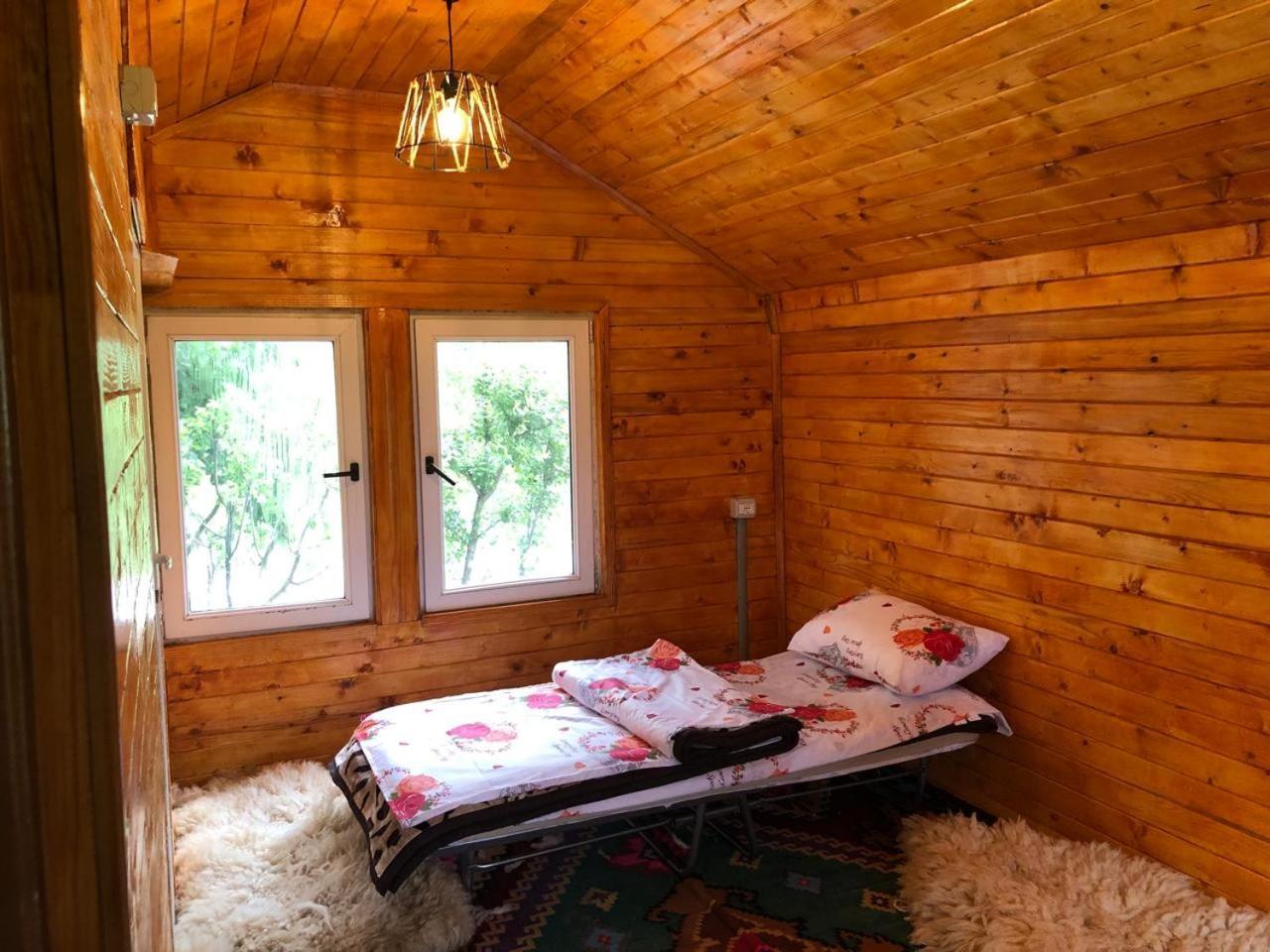 Bujtina Gashi Guest House Kukes Bagian luar foto